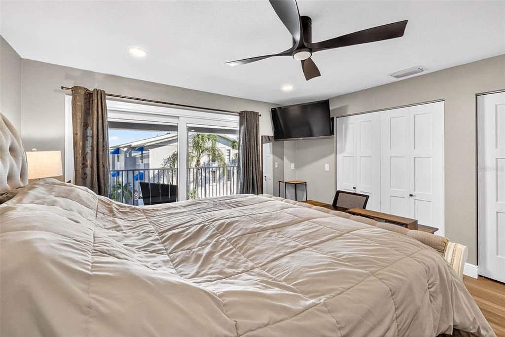 En Venta: $599,000 (2 camas, 2 baños, 1475 Pies cuadrados)