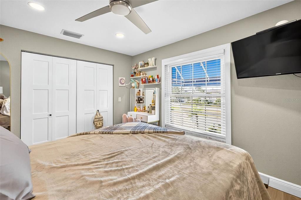 En Venta: $599,000 (2 camas, 2 baños, 1475 Pies cuadrados)