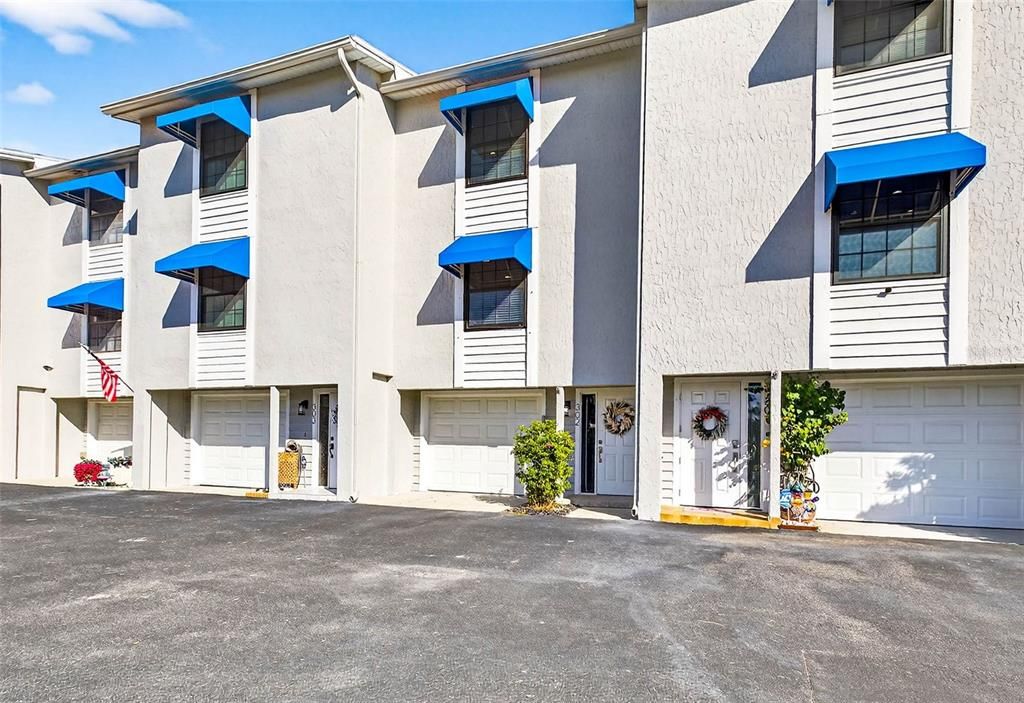 En Venta: $599,000 (2 camas, 2 baños, 1475 Pies cuadrados)