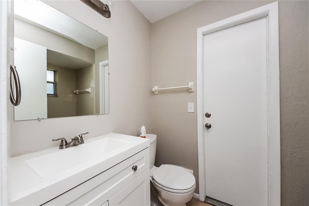 For Rent: $2,285 (3 beds, 2 baths, 1664 Square Feet)