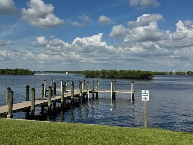 待售: $272,900 (3 贝兹, 2 浴室, 1406 平方英尺)