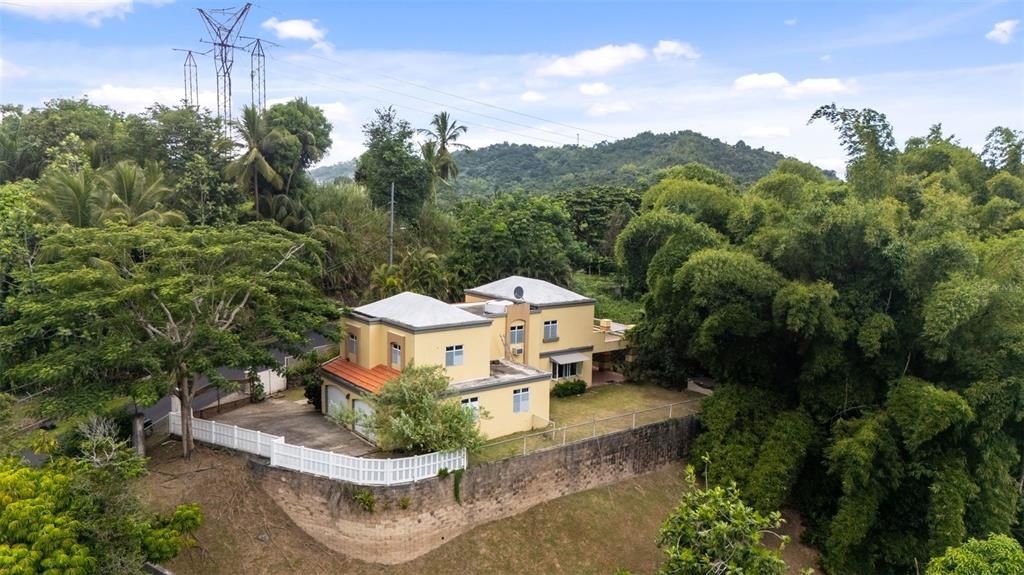 Под контрактом: $510,000 (5 спален, 3 ванн, 2654 Квадратных фут)