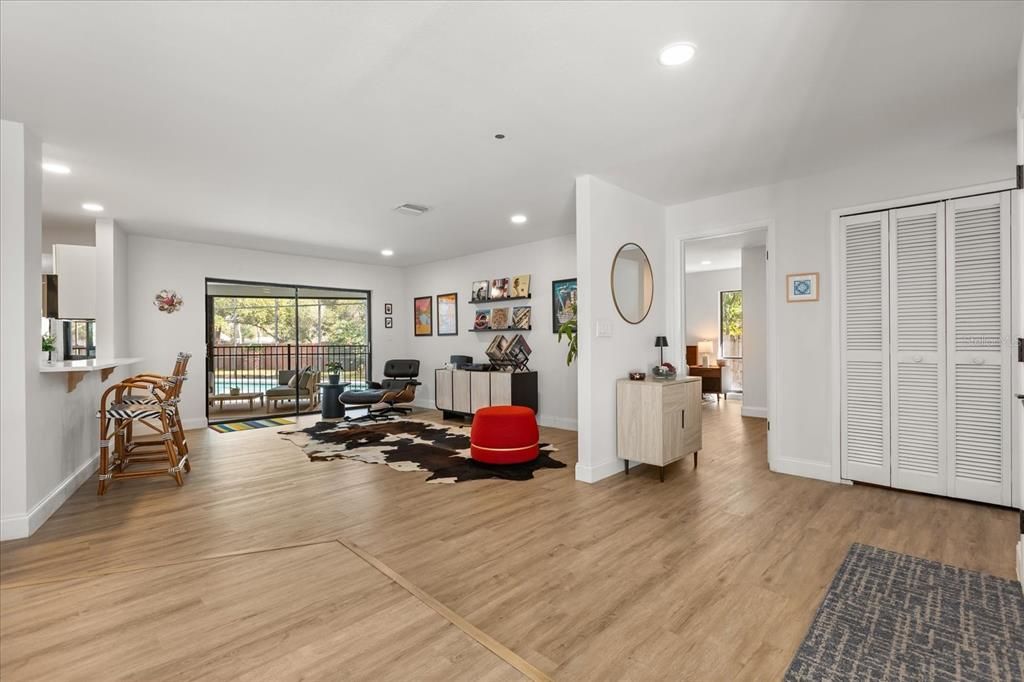 Active With Contract: $715,000 (5 beds, 3 baths, 2634 Square Feet)