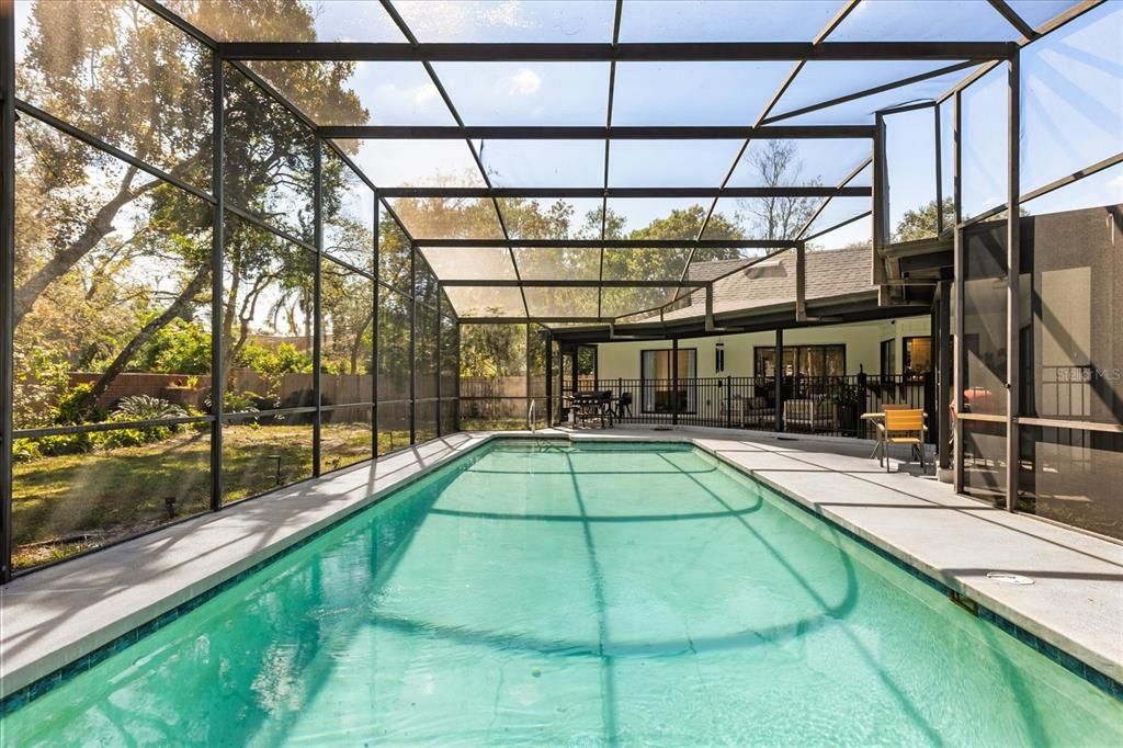 Active With Contract: $715,000 (5 beds, 3 baths, 2634 Square Feet)