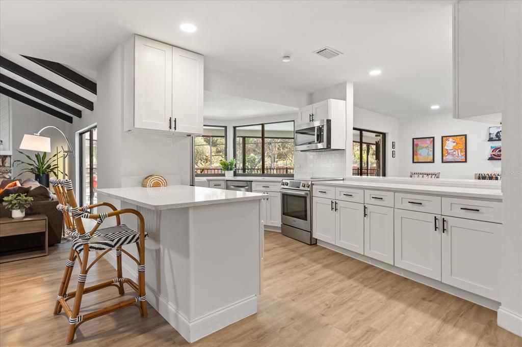 Active With Contract: $715,000 (5 beds, 3 baths, 2634 Square Feet)