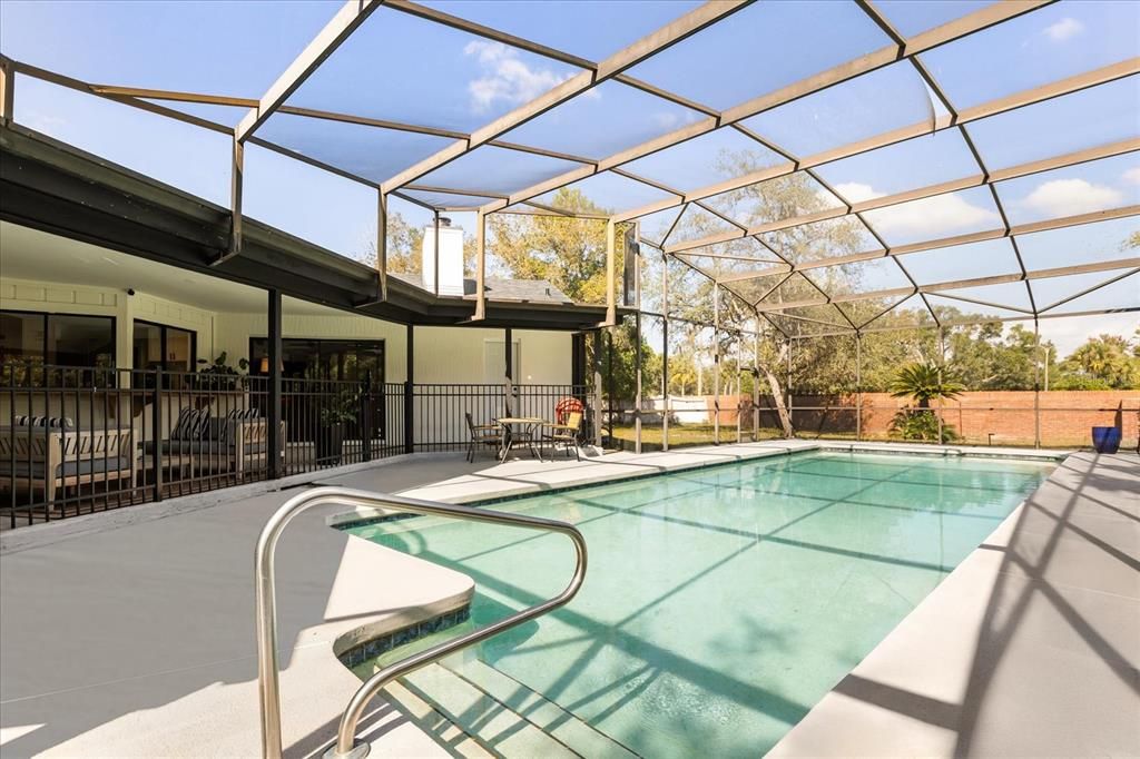 Active With Contract: $715,000 (5 beds, 3 baths, 2634 Square Feet)