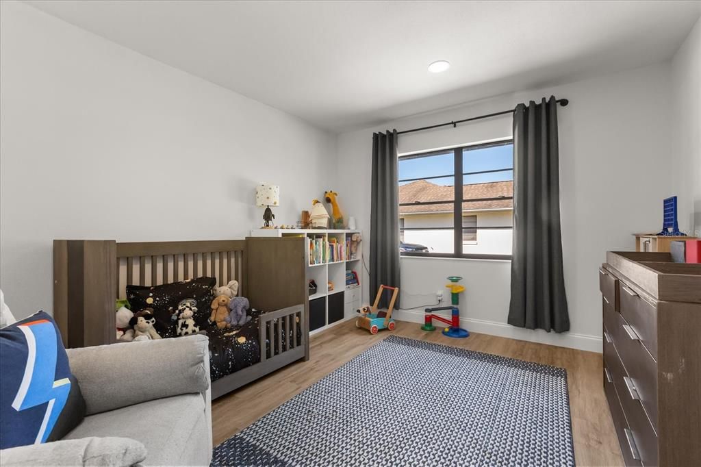 Active With Contract: $715,000 (5 beds, 3 baths, 2634 Square Feet)