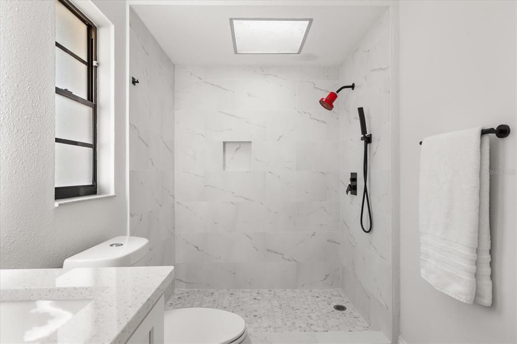 Active With Contract: $715,000 (5 beds, 3 baths, 2634 Square Feet)