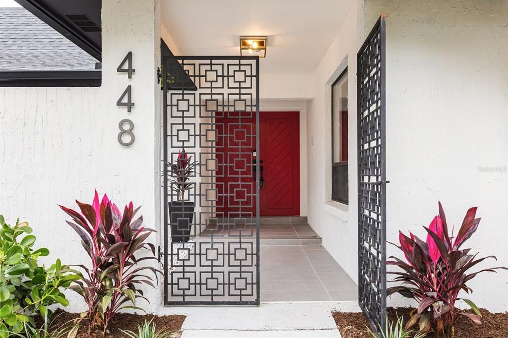 Active With Contract: $715,000 (5 beds, 3 baths, 2634 Square Feet)