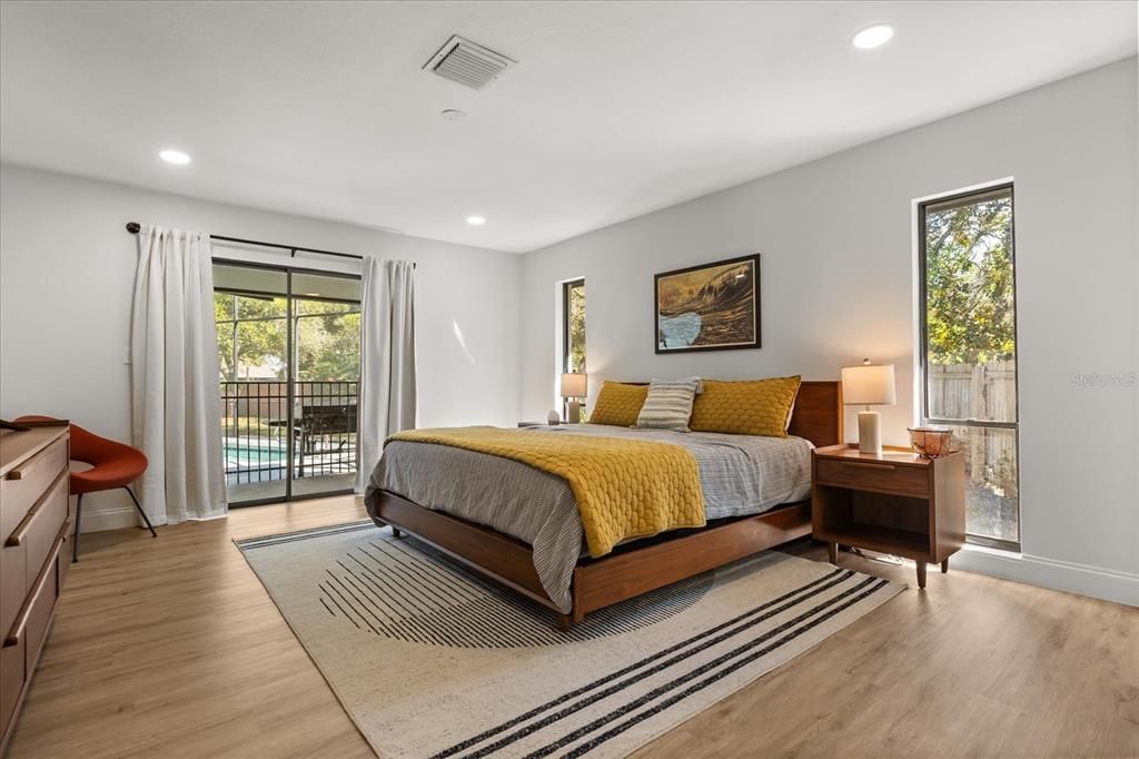 Active With Contract: $715,000 (5 beds, 3 baths, 2634 Square Feet)