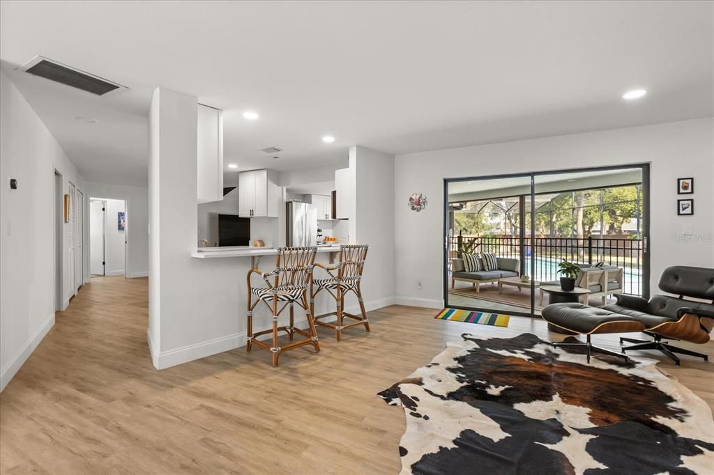Active With Contract: $715,000 (5 beds, 3 baths, 2634 Square Feet)