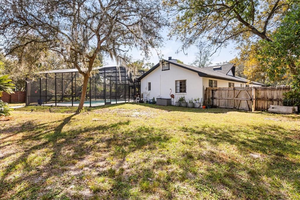 Active With Contract: $715,000 (5 beds, 3 baths, 2634 Square Feet)