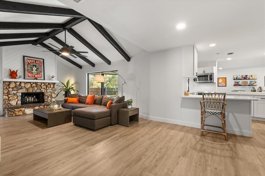 Active With Contract: $715,000 (5 beds, 3 baths, 2634 Square Feet)