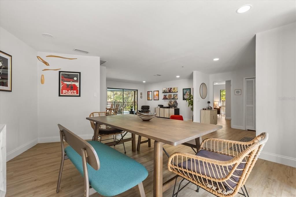 Active With Contract: $715,000 (5 beds, 3 baths, 2634 Square Feet)