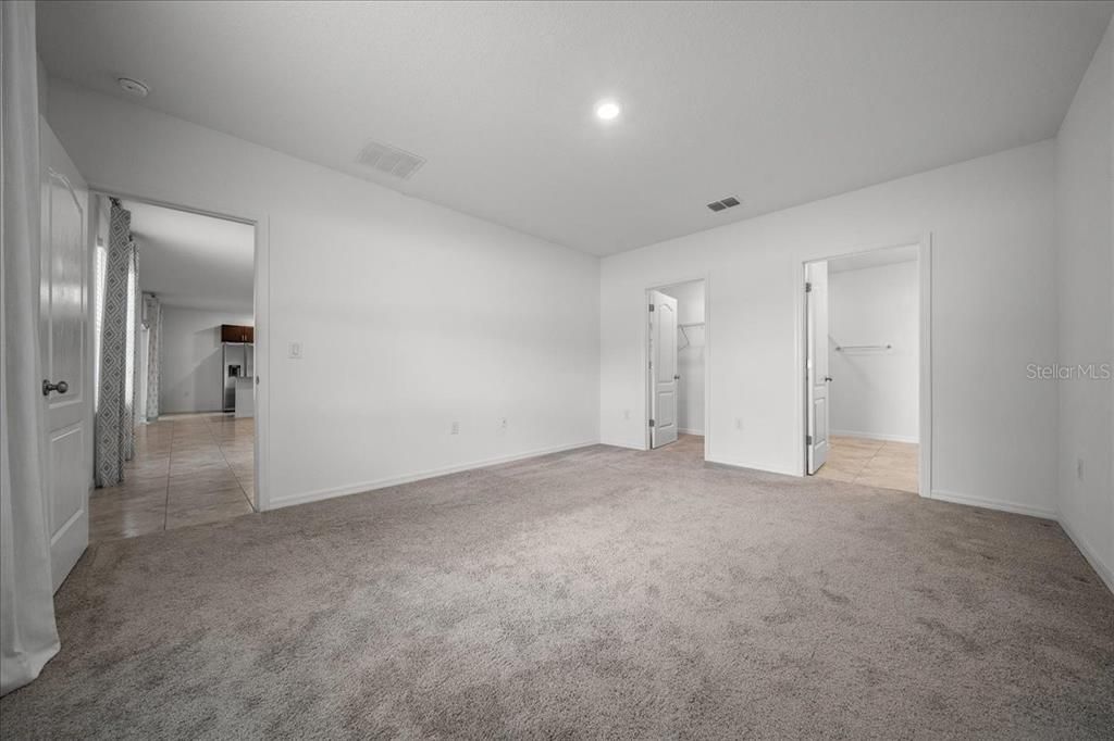 Active With Contract: $284,900 (4 beds, 2 baths, 1884 Square Feet)