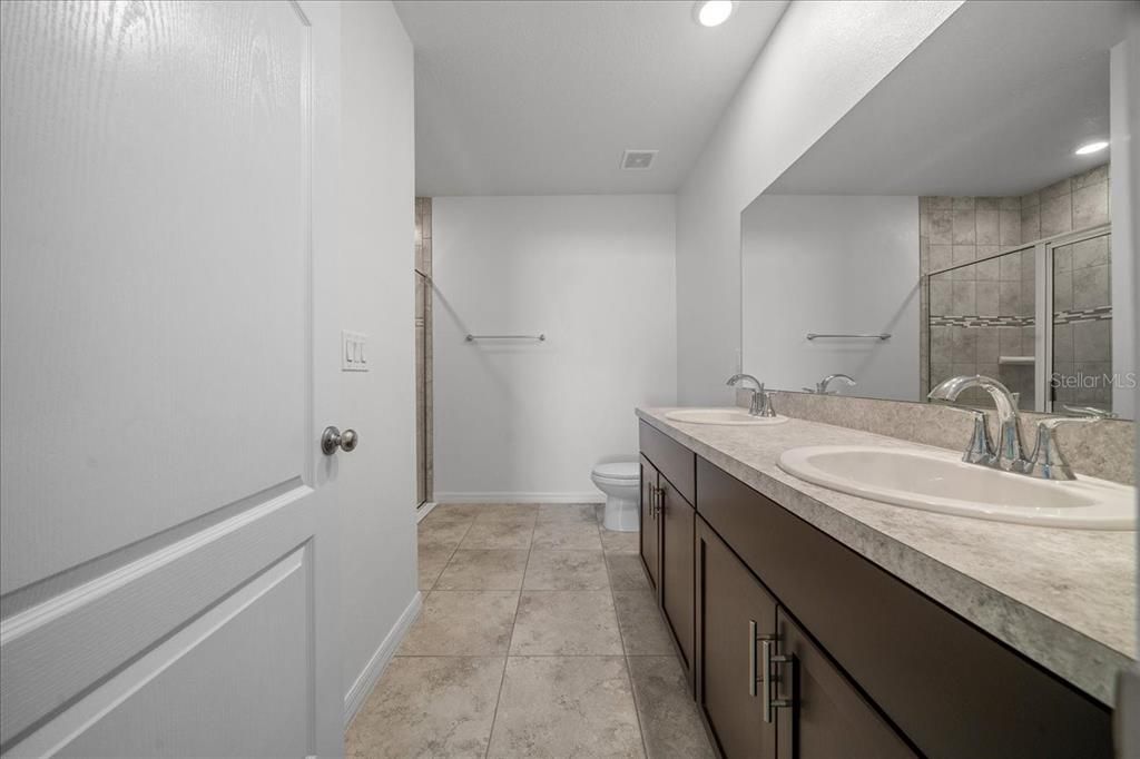 Active With Contract: $284,900 (4 beds, 2 baths, 1884 Square Feet)