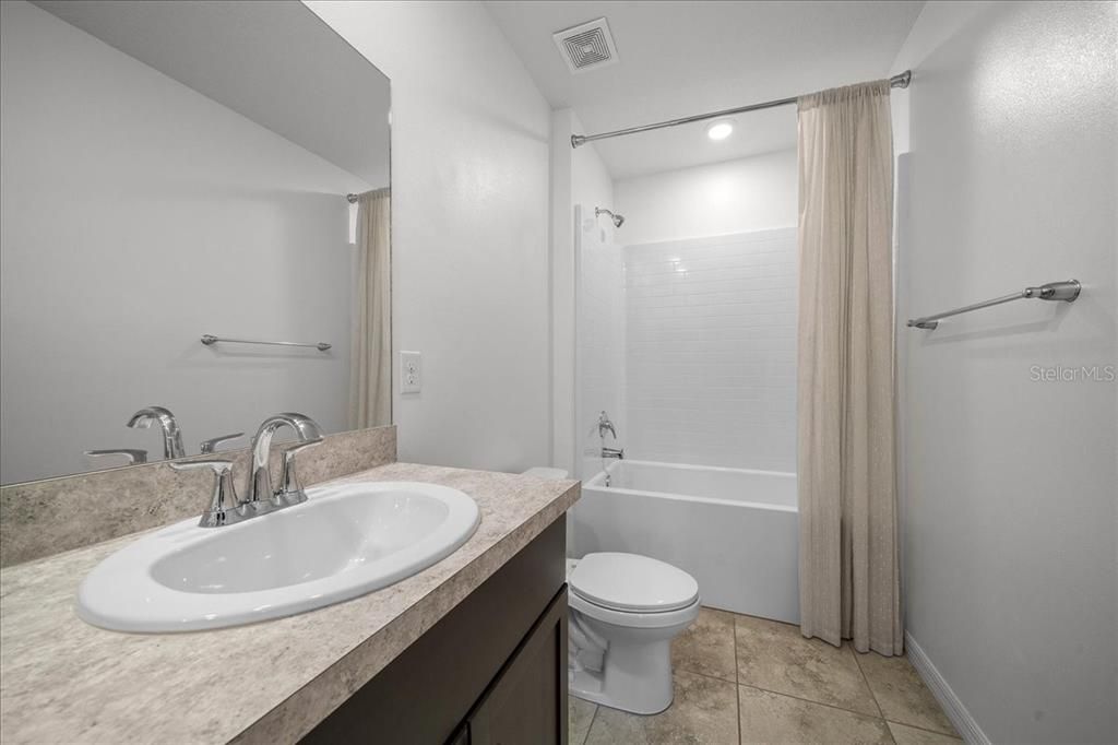 Active With Contract: $284,900 (4 beds, 2 baths, 1884 Square Feet)