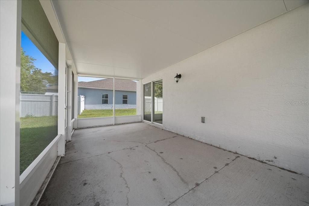 Active With Contract: $284,900 (4 beds, 2 baths, 1884 Square Feet)