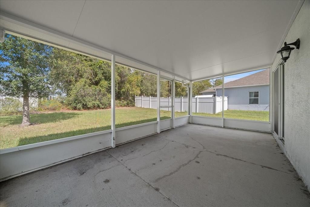 Active With Contract: $284,900 (4 beds, 2 baths, 1884 Square Feet)