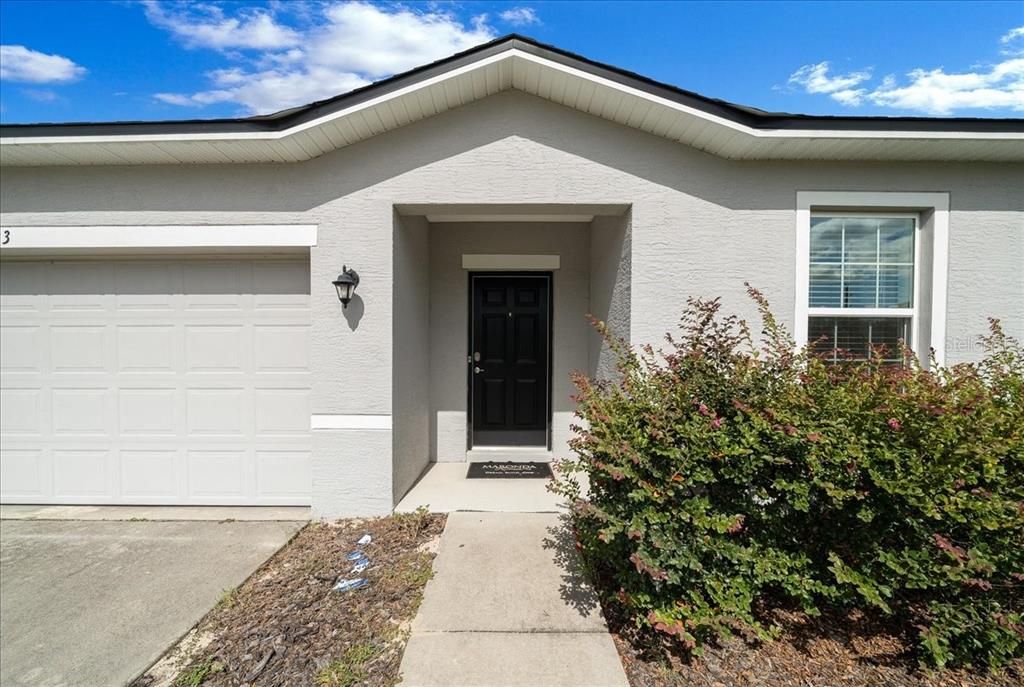 Active With Contract: $284,900 (4 beds, 2 baths, 1884 Square Feet)
