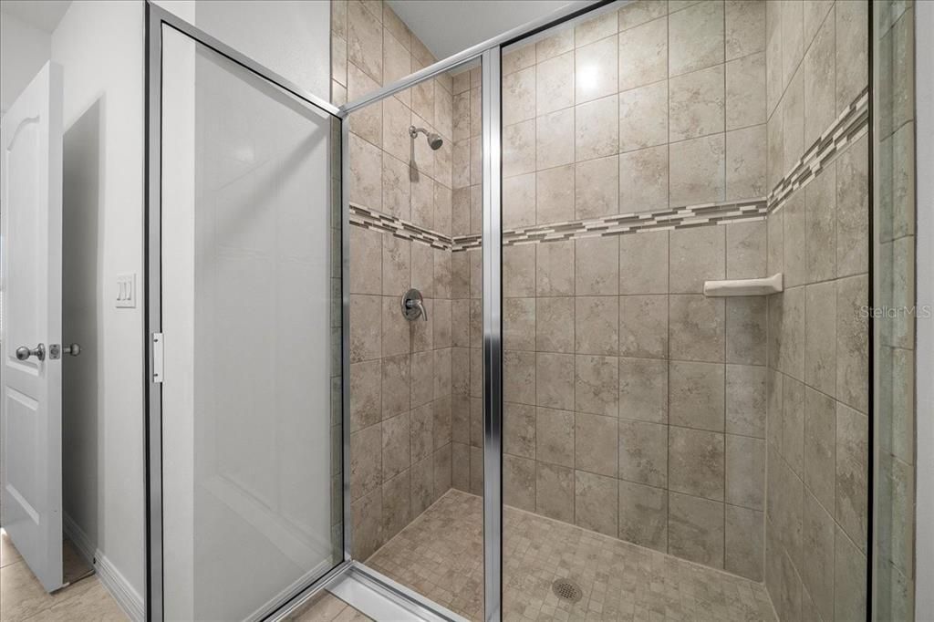 Active With Contract: $284,900 (4 beds, 2 baths, 1884 Square Feet)