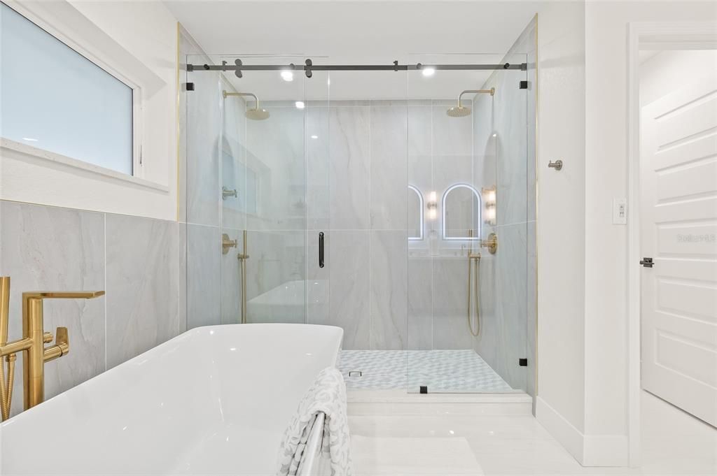 На продажу: $1,100,000 (4 спален, 3 ванн, 3738 Квадратных фут)