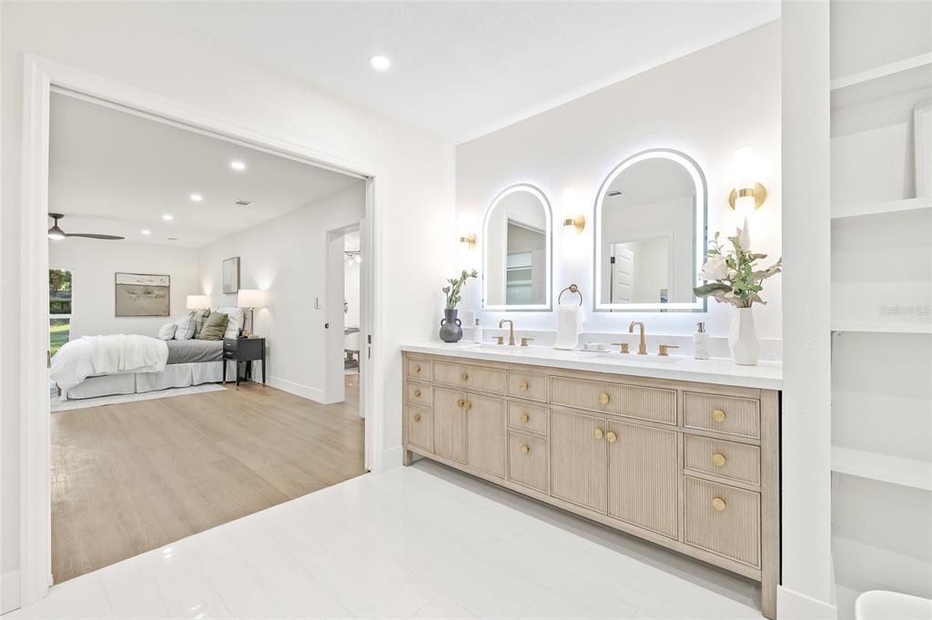 На продажу: $1,100,000 (4 спален, 3 ванн, 3738 Квадратных фут)