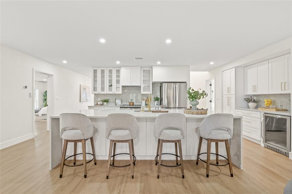 На продажу: $1,100,000 (4 спален, 3 ванн, 3738 Квадратных фут)