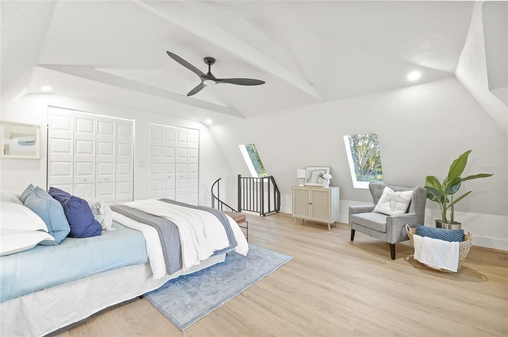 На продажу: $1,100,000 (4 спален, 3 ванн, 3738 Квадратных фут)