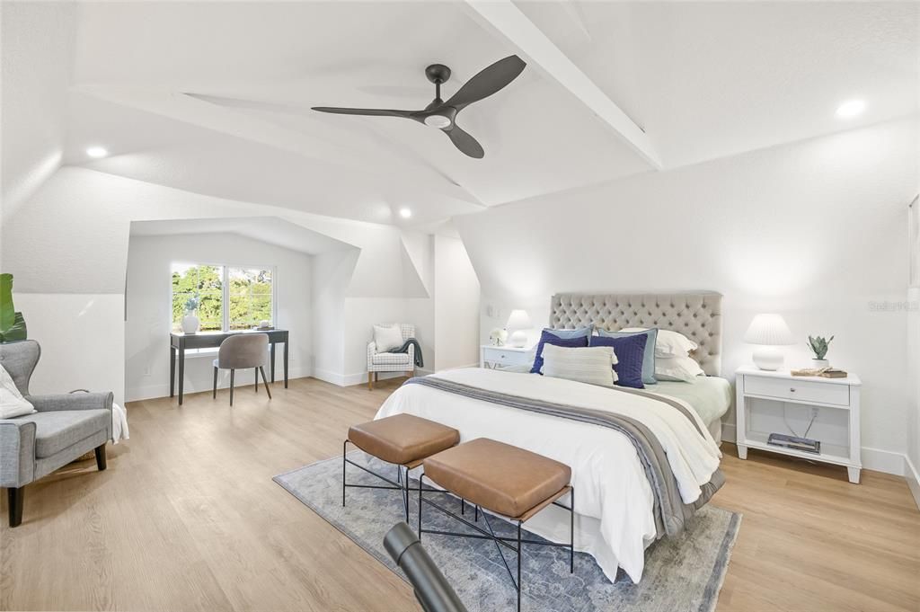 На продажу: $1,100,000 (4 спален, 3 ванн, 3738 Квадратных фут)