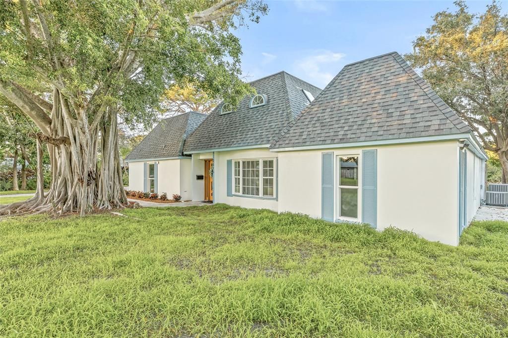 На продажу: $1,100,000 (4 спален, 3 ванн, 3738 Квадратных фут)