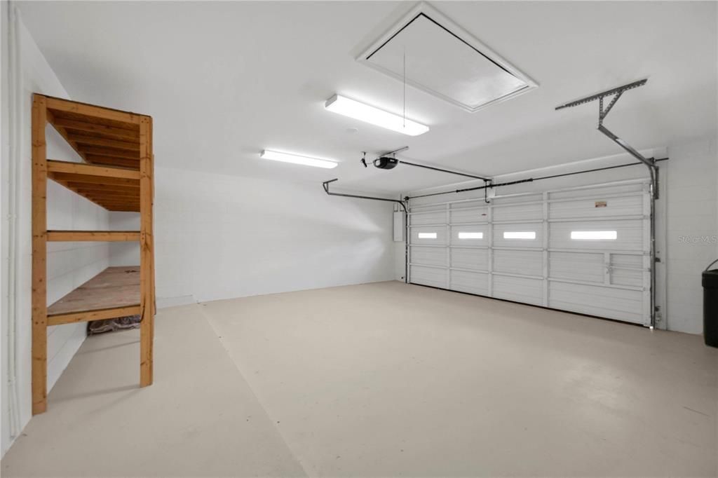 合同活跃: $549,900 (4 贝兹, 3 浴室, 2940 平方英尺)