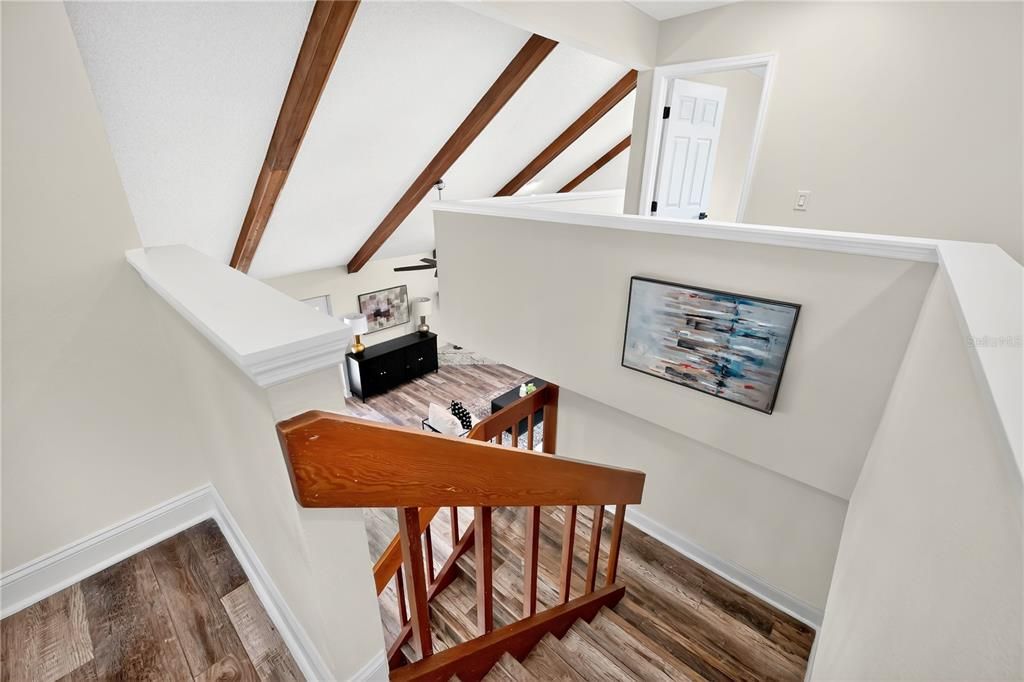 合同活跃: $549,900 (4 贝兹, 3 浴室, 2940 平方英尺)