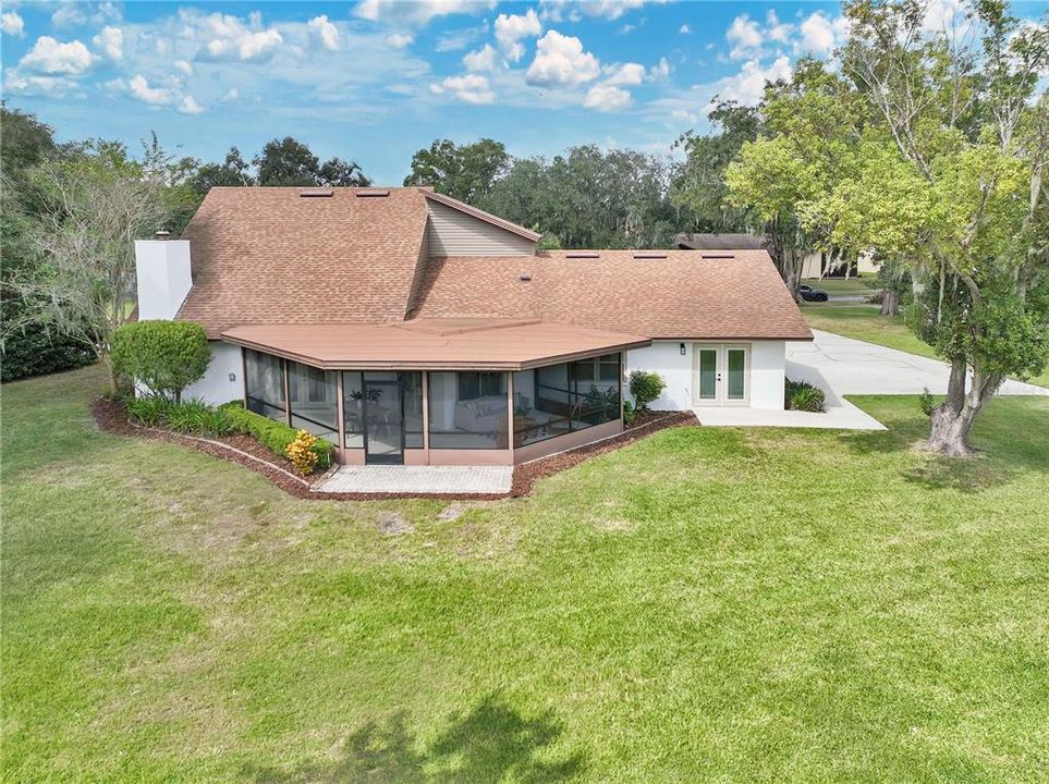 合同活跃: $549,900 (4 贝兹, 3 浴室, 2940 平方英尺)