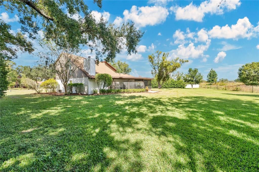 合同活跃: $549,900 (4 贝兹, 3 浴室, 2940 平方英尺)