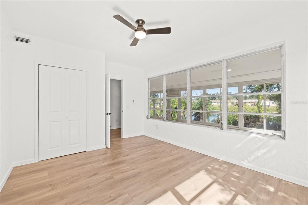 For Sale: $339,900 (4 beds, 2 baths, 1845 Square Feet)