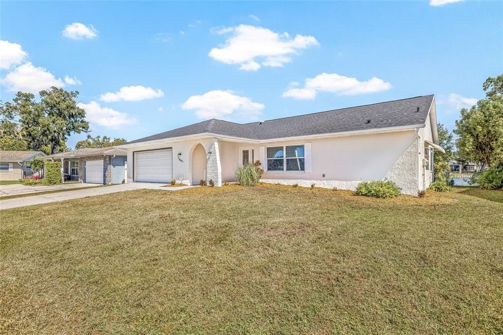 For Sale: $339,900 (4 beds, 2 baths, 1845 Square Feet)