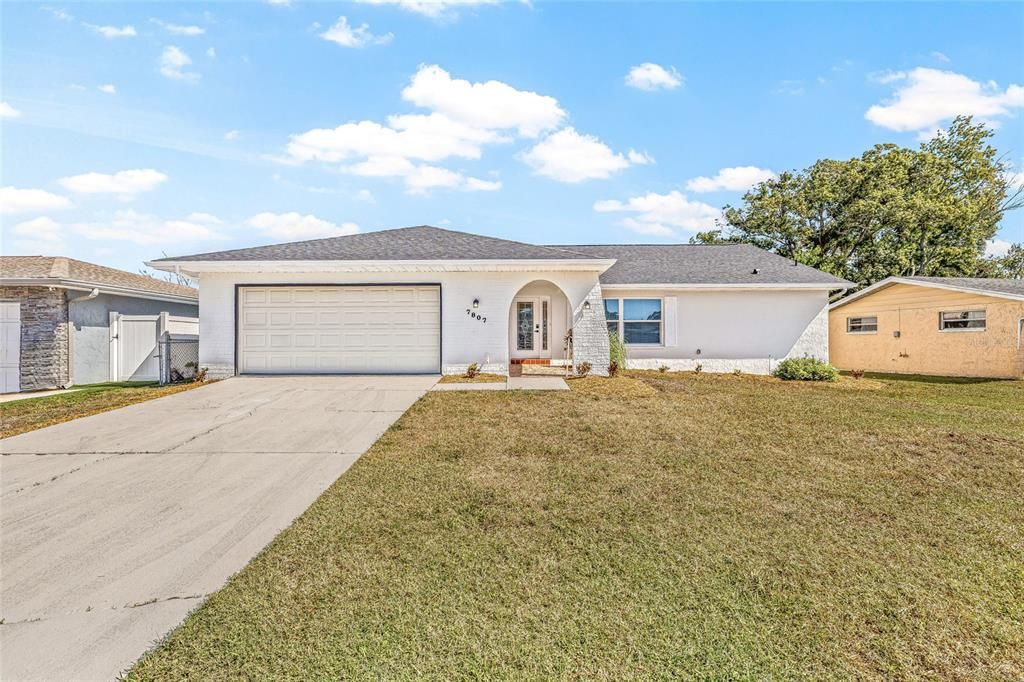 For Sale: $339,900 (4 beds, 2 baths, 1845 Square Feet)