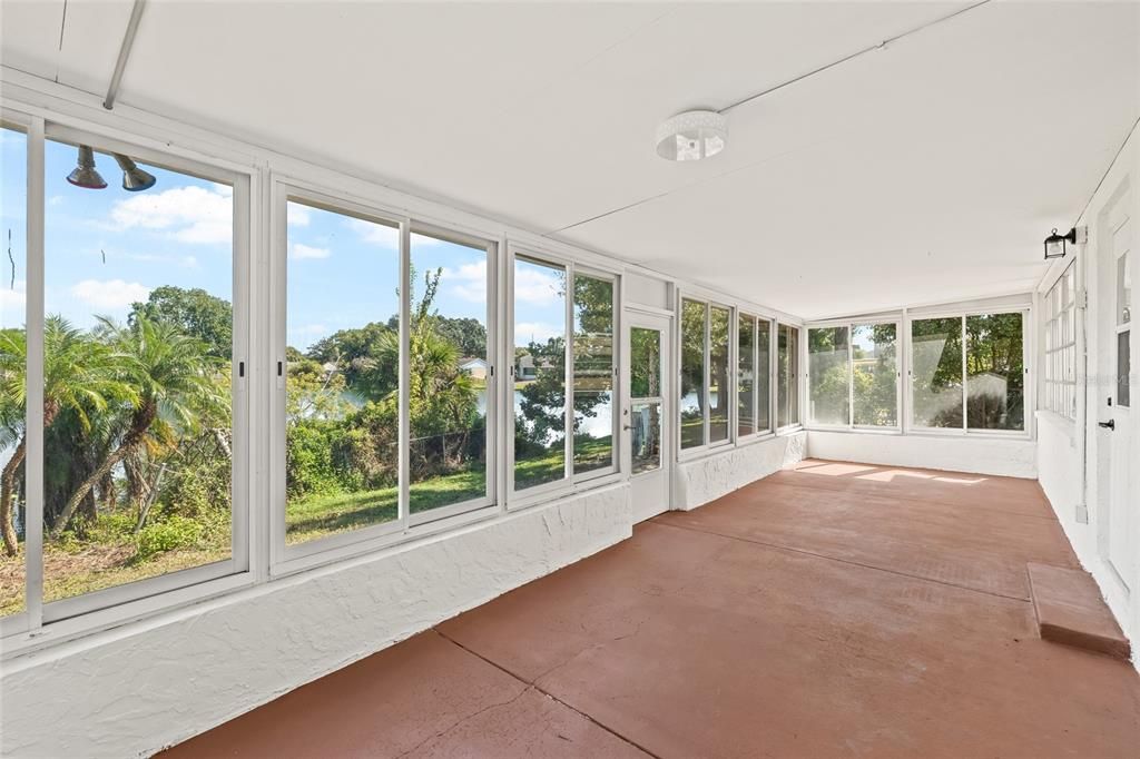 For Sale: $339,900 (4 beds, 2 baths, 1845 Square Feet)