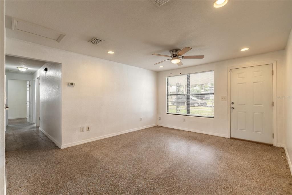 En Venta: $220,000 (3 camas, 1 baños, 950 Pies cuadrados)