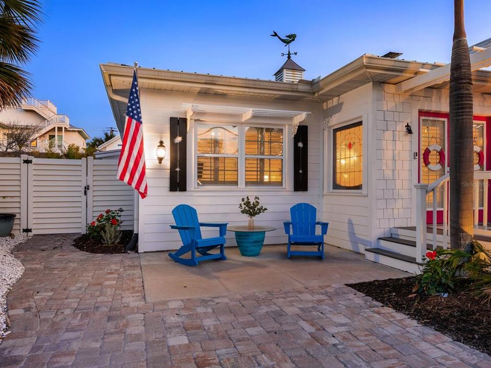 En Venta: $2,499,000 (4 camas, 3 baños, 2743 Pies cuadrados)