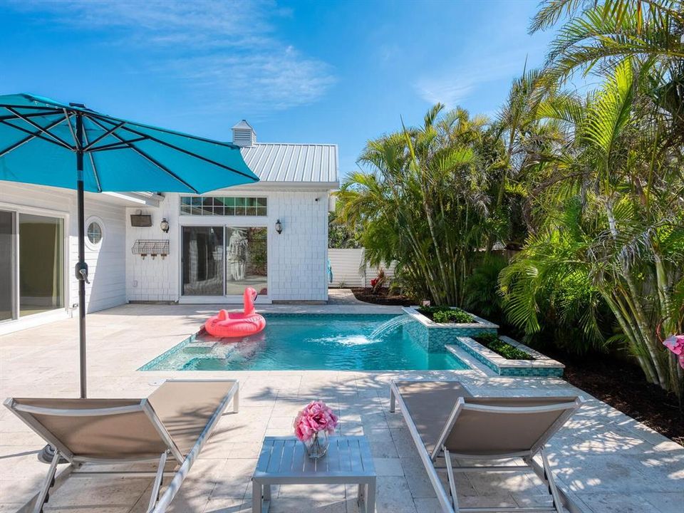 En Venta: $2,499,000 (4 camas, 3 baños, 2743 Pies cuadrados)