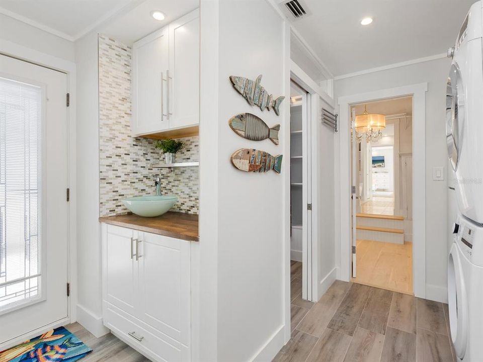 En Venta: $2,499,000 (4 camas, 3 baños, 2743 Pies cuadrados)