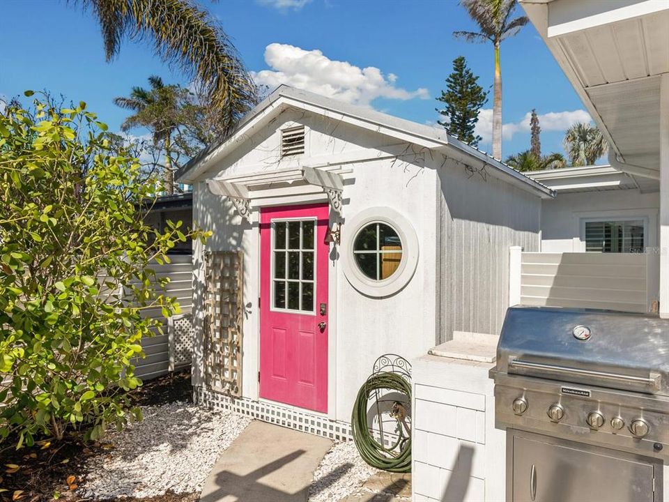 En Venta: $2,499,000 (4 camas, 3 baños, 2743 Pies cuadrados)