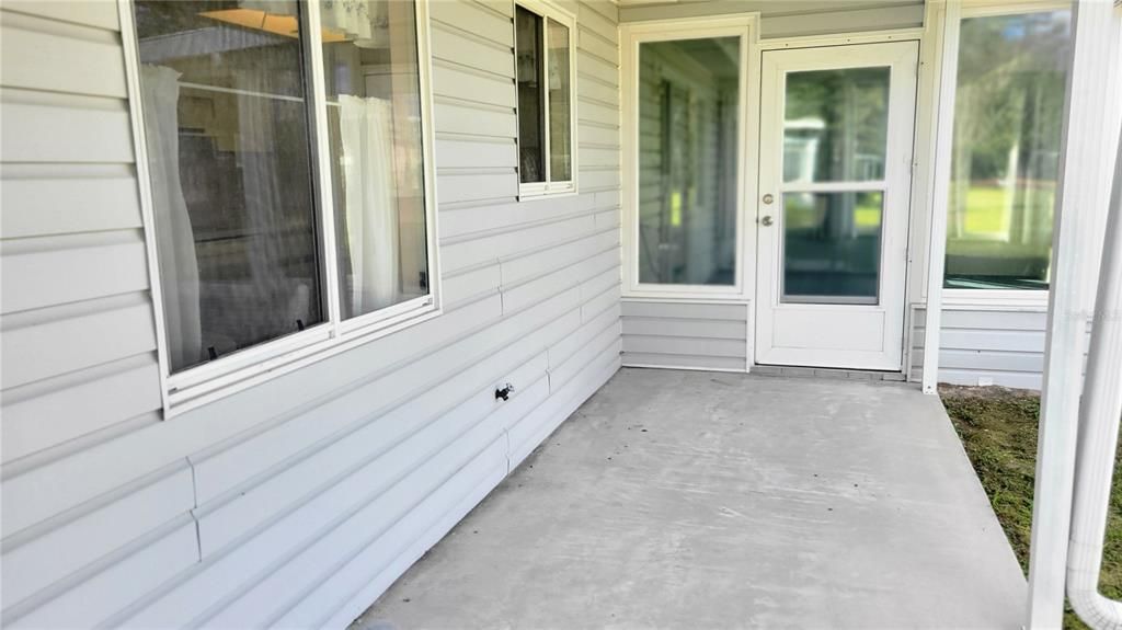 For Sale: $185,000 (2 beds, 2 baths, 1144 Square Feet)