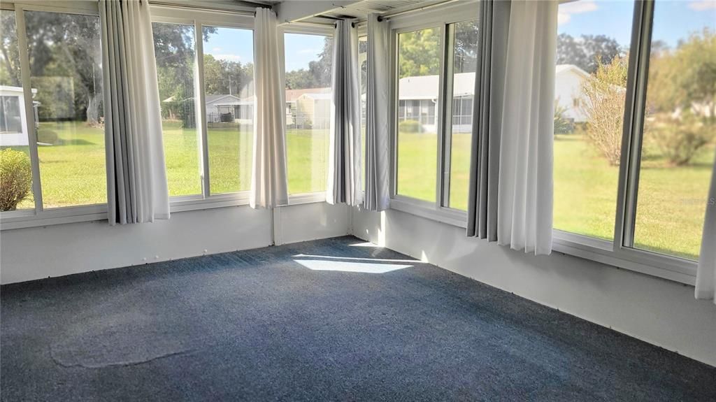 For Sale: $185,000 (2 beds, 2 baths, 1144 Square Feet)