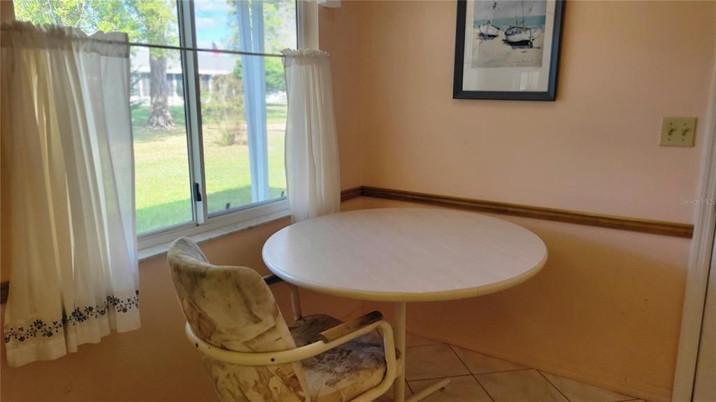 For Sale: $185,000 (2 beds, 2 baths, 1144 Square Feet)