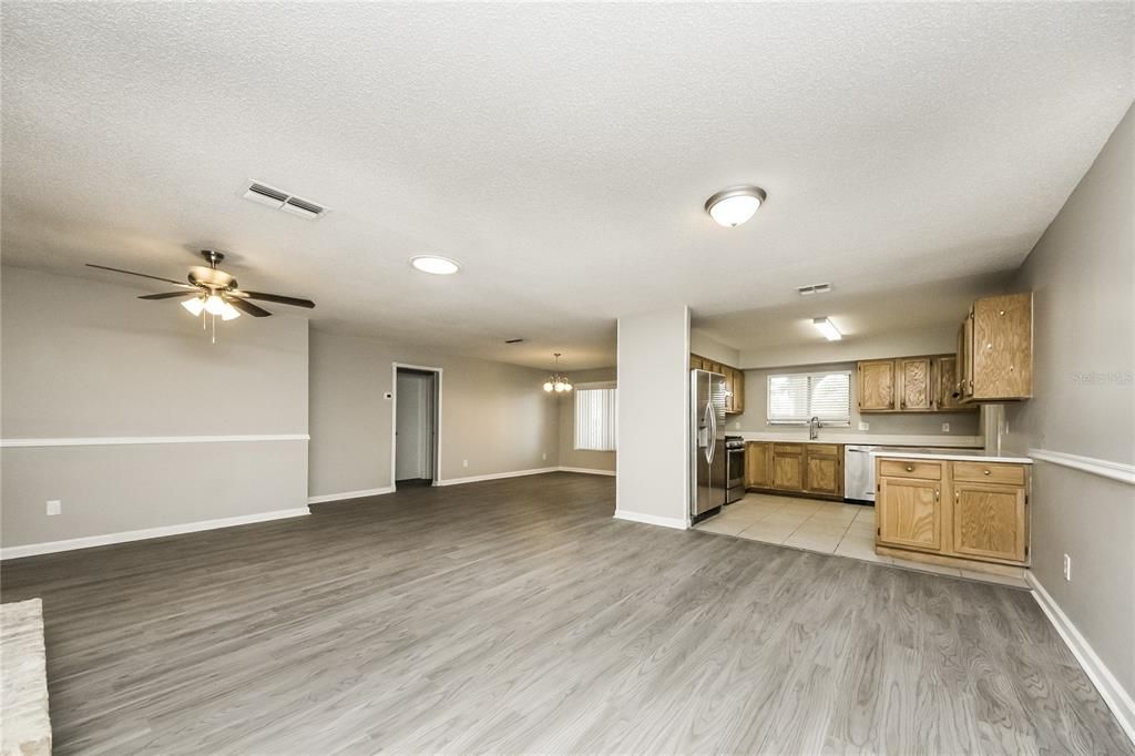 For Rent: $2,340 (4 beds, 2 baths, 1620 Square Feet)