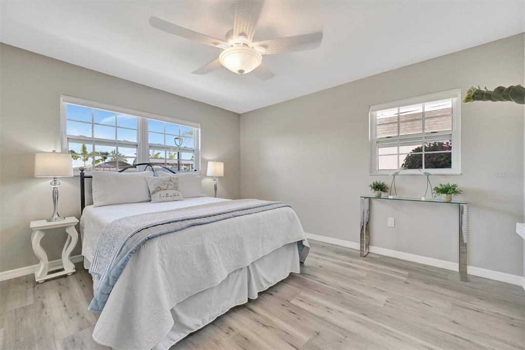 出租: $2,150 (2 贝兹, 2 浴室, 1078 平方英尺)