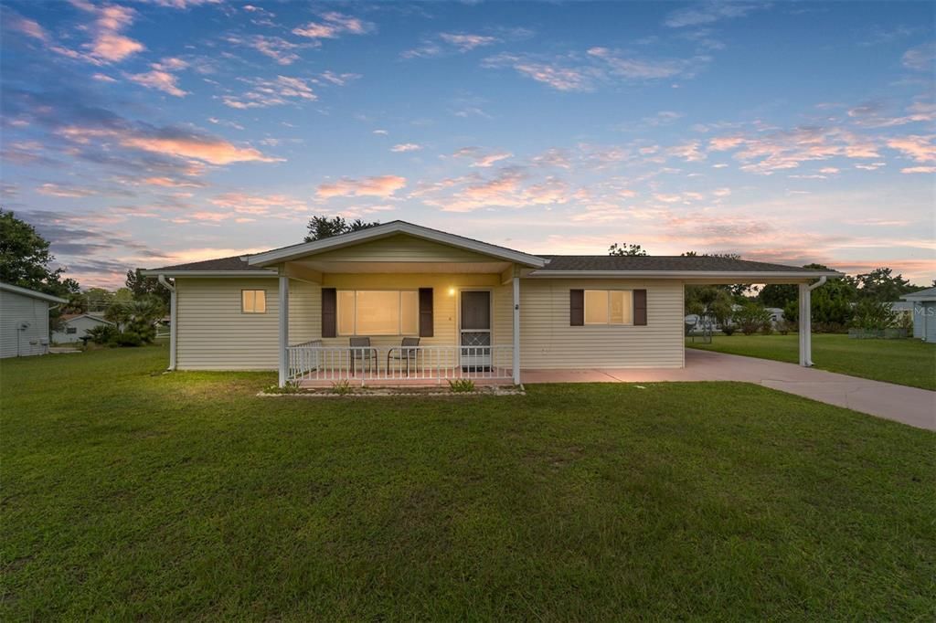 Active With Contract: $152,000 (2 beds, 2 baths, 1288 Square Feet)